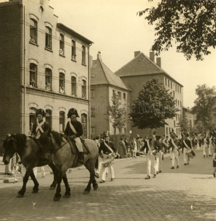 1955-32