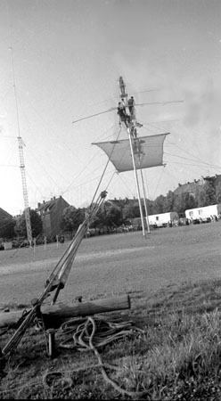 1975_43